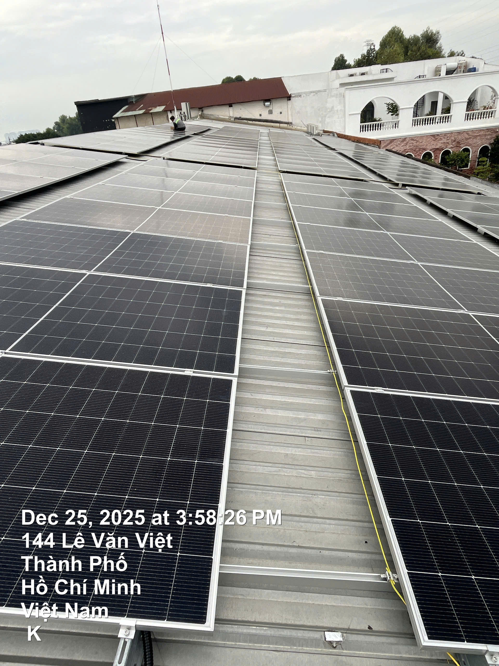 cong-ty-cung-cap-tam-pin-nang-luong-mat-troi-uy-tin-tai-tp-hcm