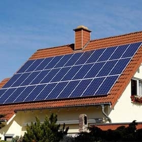 Có nên lắp đặt điện năng lượng mặt trời cho gia đình ?